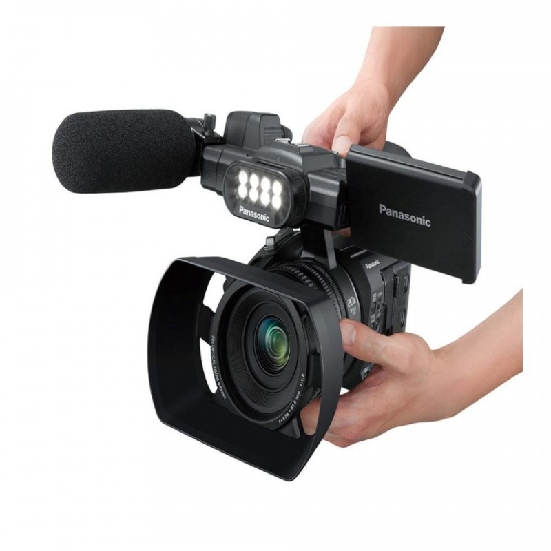 Videocámara Panasonic AGAC30PJBDL con Maleta y SD
